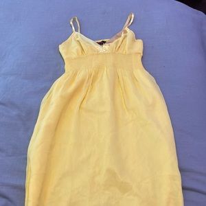 Yellow, flow, puffy dress.
